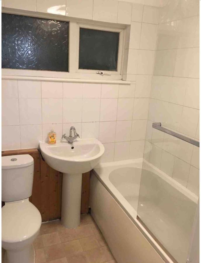 Eastbourne Large Double Room With Wifi & Kitchen Polegate Ngoại thất bức ảnh